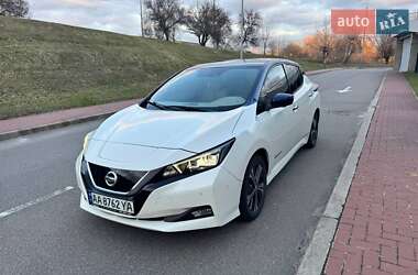 Хетчбек Nissan Leaf 2018 в Києві