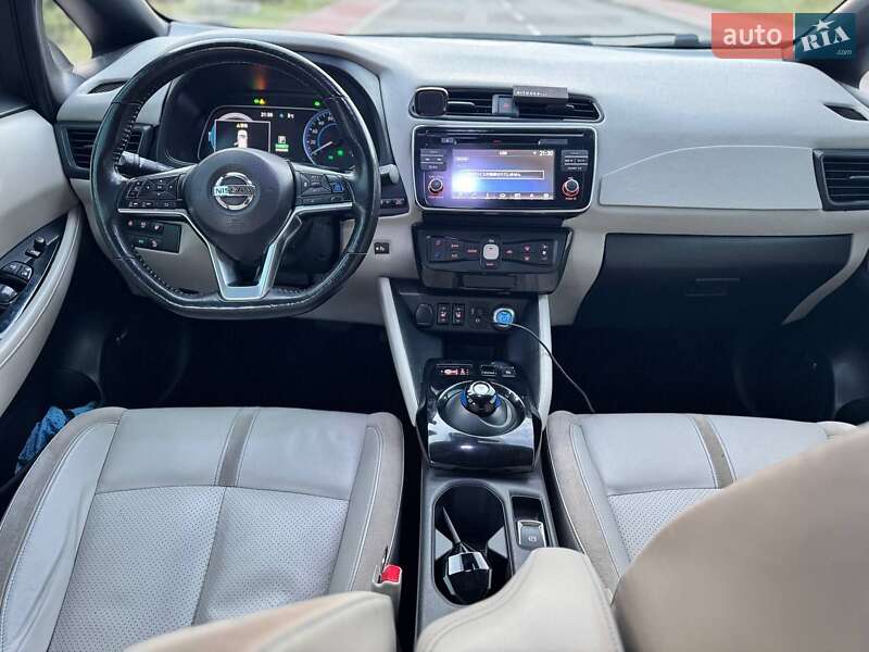 Хетчбек Nissan Leaf 2018 в Києві