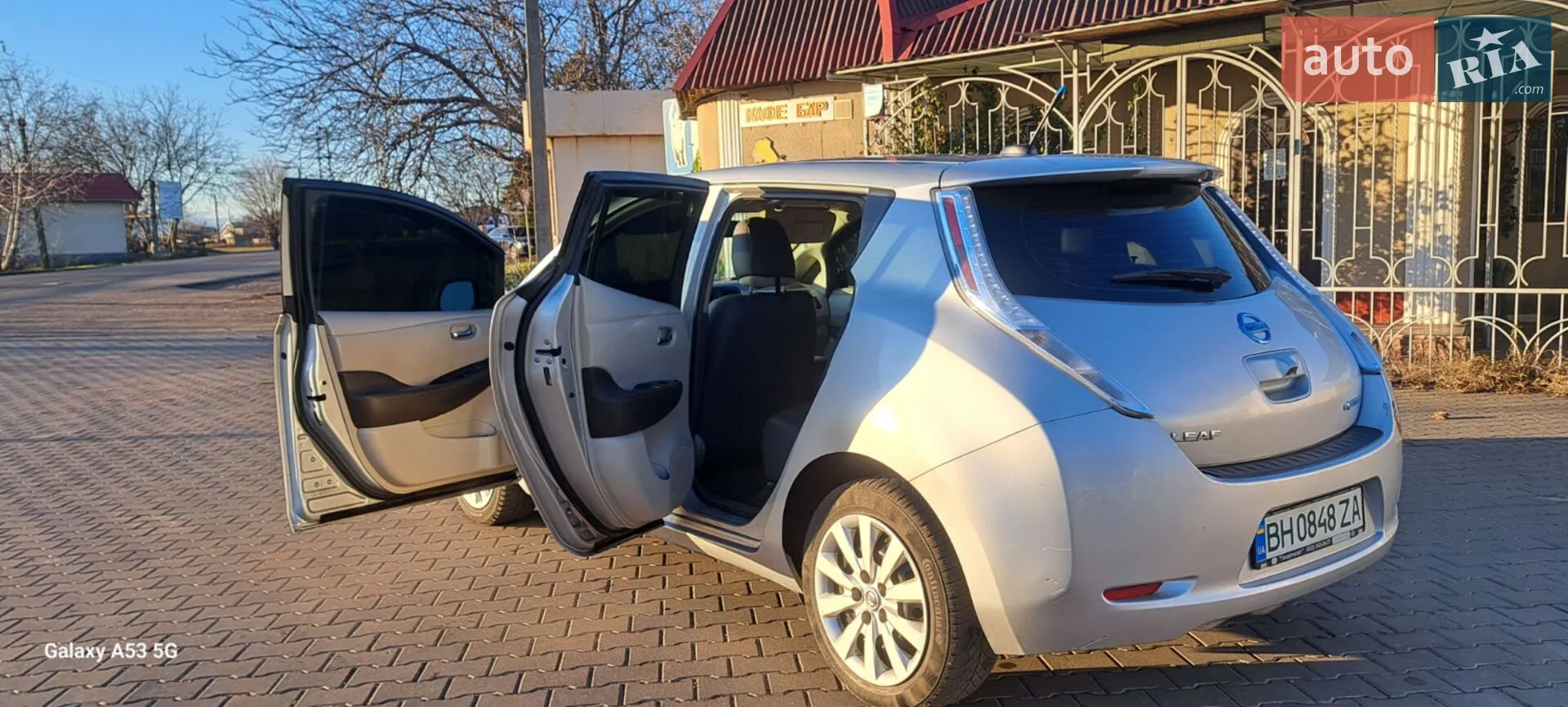 2011 Nissan Leaf - мініатюра 2
