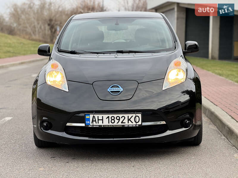 Хетчбек Nissan Leaf 2013 в Києві