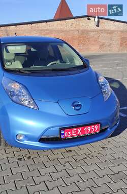 Хетчбек Nissan Leaf 2012 в Бережанах