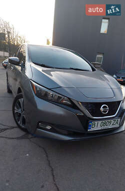 Хетчбек Nissan Leaf 2021 в Кременчуці