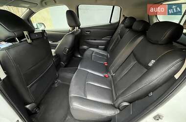 Хэтчбек Nissan Leaf 2017 в 