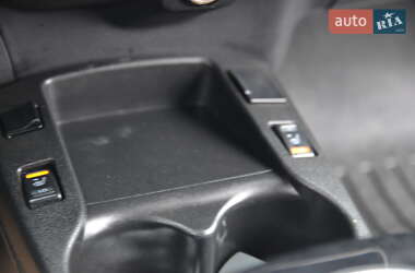 Хэтчбек Nissan Leaf 2015 в 