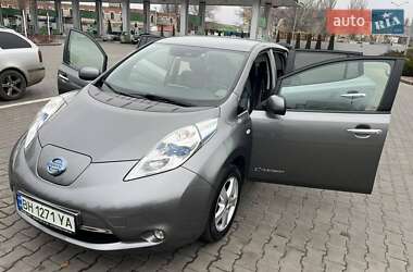 Хетчбек Nissan Leaf 2015 в Одесі