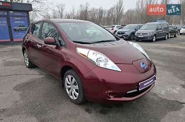 Хэтчбек Nissan Leaf 2017 в Днепре