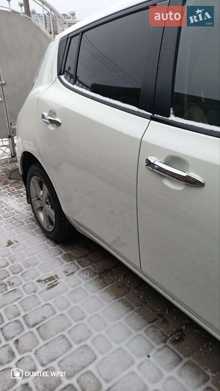 Хэтчбек Nissan Leaf 2012 в Тернополе фото 11 Хэтчбек Nissan Leaf 2012 в Тернополе