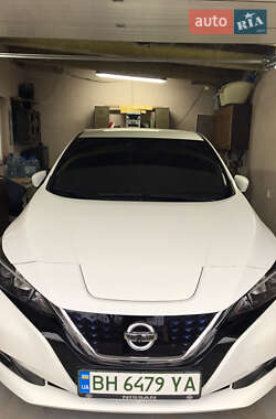 Хэтчбек Nissan Leaf 2020 в Одессе