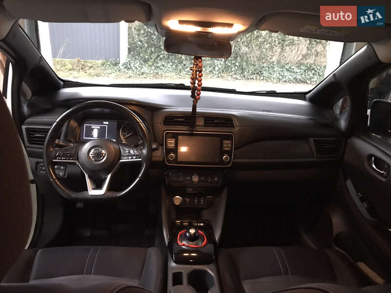 Хетчбек Nissan Leaf 2020 в Одесі