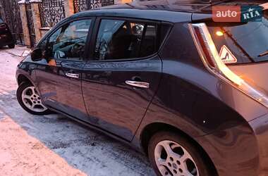 Хэтчбек Nissan Leaf 2013 в Львове