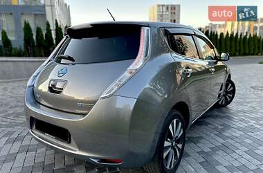 Хетчбек Nissan Leaf 2014 в Дніпрі