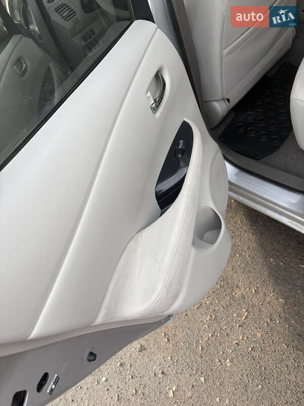 Хэтчбек Nissan Leaf 2012 в Житомире