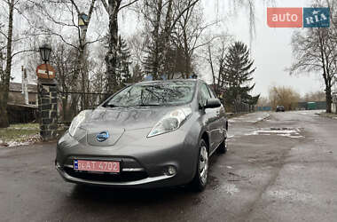 Хетчбек Nissan Leaf 2014 в Радивиліві