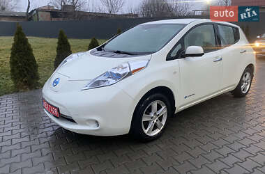 Хетчбек Nissan Leaf 2012 в Чернівцях