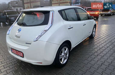 Хэтчбек Nissan Leaf 2012 в Черновцах