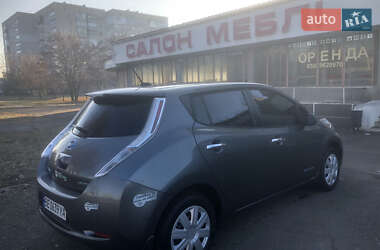 Хетчбек Nissan Leaf 2014 в Первомайську