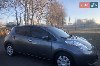 Хетчбек Nissan Leaf 2014 в Первомайську