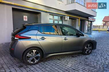 Хетчбек Nissan Leaf 2021 в Вінниці