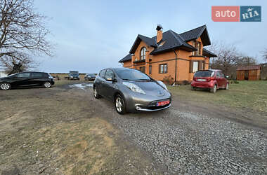 Хетчбек Nissan Leaf 2015 в Луцьку