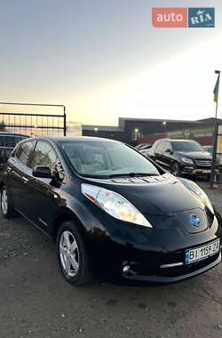 Хетчбек Nissan Leaf 2011 в Полтаві