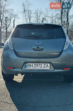 Хетчбек Nissan Leaf 2015 в Одесі