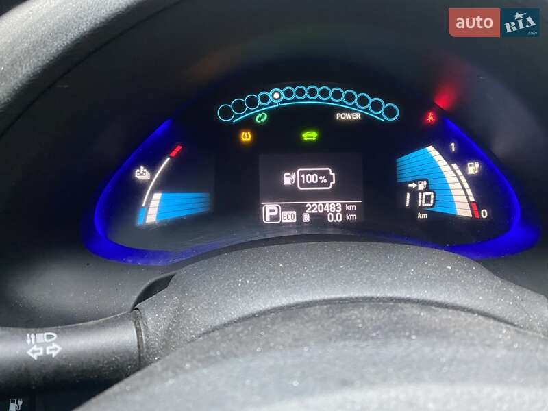 Хэтчбек Nissan Leaf 2014 в Киеве