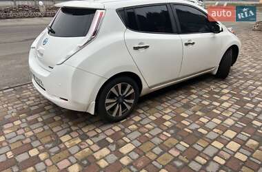 Хетчбек Nissan Leaf 2016 в Києві