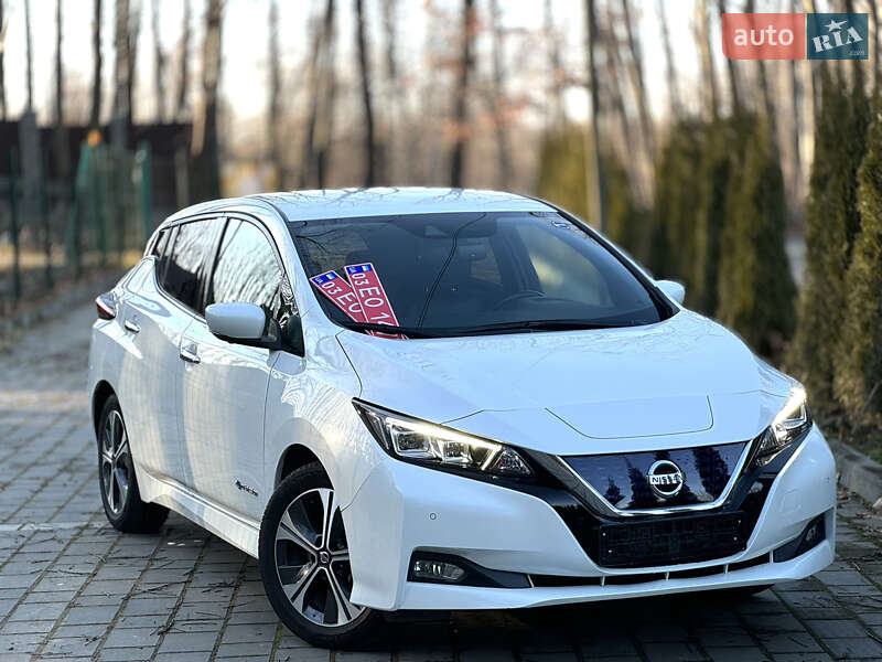 Хэтчбек Nissan Leaf 2019 в Дрогобыче