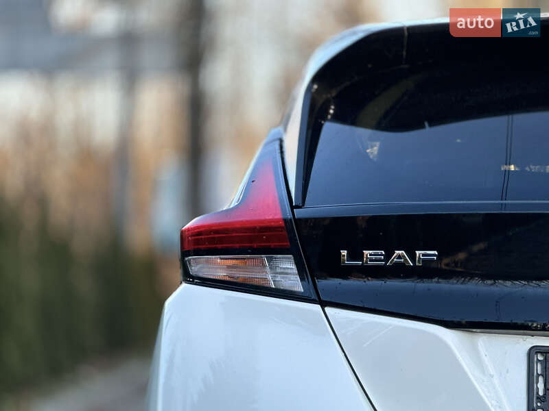 Хэтчбек Nissan Leaf 2019 в Дрогобыче