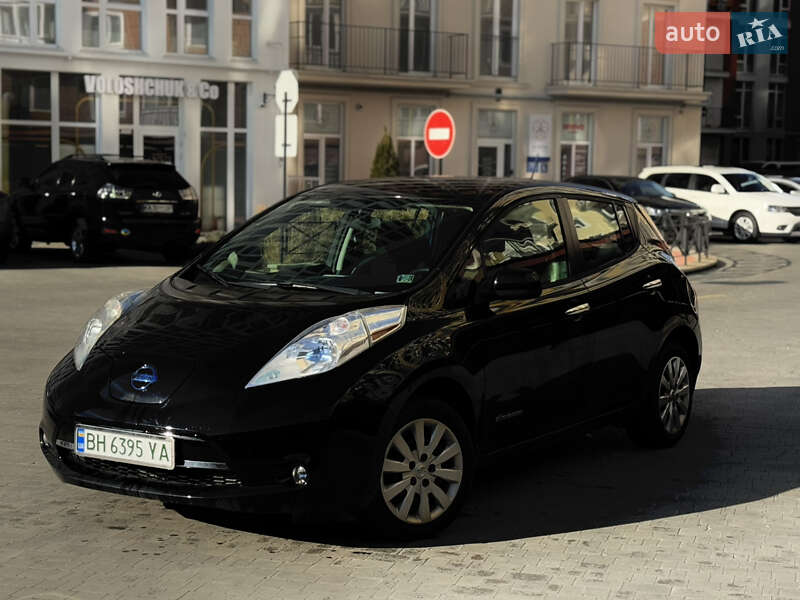 Хэтчбек Nissan Leaf 2016 в Одессе