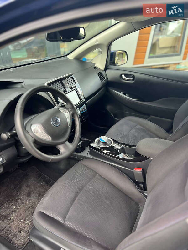 Хетчбек Nissan Leaf 2016 в Запоріжжі