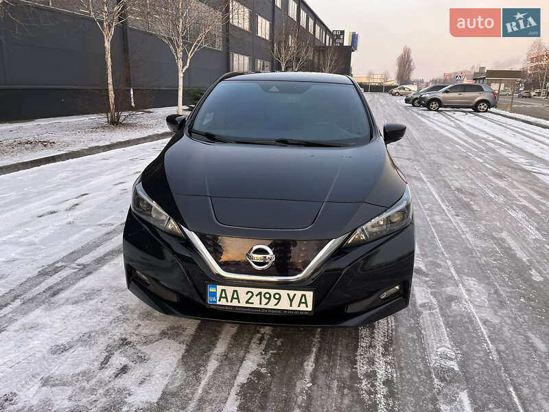 Хетчбек Nissan Leaf 2019 в Києві