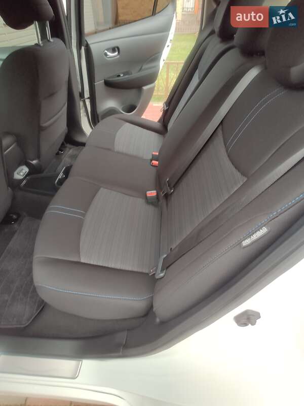 Хэтчбек Nissan Leaf 2023 в Белой Церкви