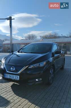 Хетчбек Nissan Leaf 2018 в 