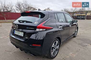 Хетчбек Nissan Leaf 2018 в 