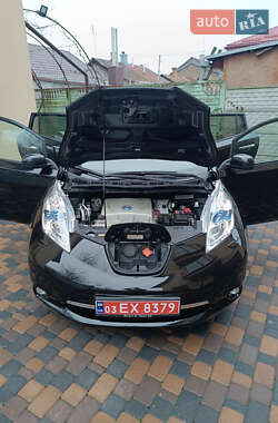 Хетчбек Nissan Leaf 2015 в Первомайську