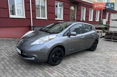 Хэтчбек Nissan Leaf 2015 в Луцке