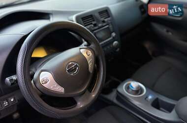 Хэтчбек Nissan Leaf 2017 в 