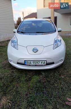 Хетчбек Nissan Leaf 2014 в Олександрівці