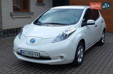 Хетчбек Nissan Leaf 2016 в Луцьку