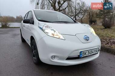 Хетчбек Nissan Leaf 2017 в Рівному