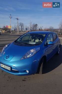 Хетчбек Nissan Leaf 2011 в Бучі