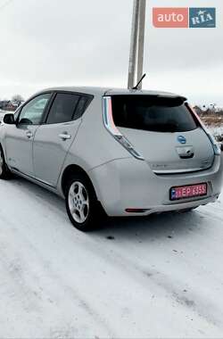 Хэтчбек Nissan Leaf 2014 в Луцке