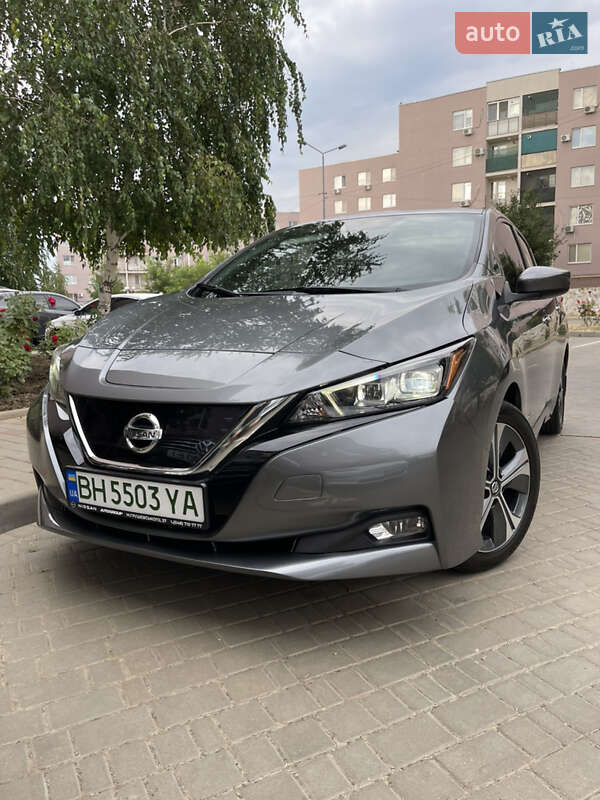 Хэтчбек Nissan Leaf 2018 в Одессе