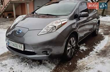 Хетчбек Nissan Leaf 2014 в Івано-Франківську