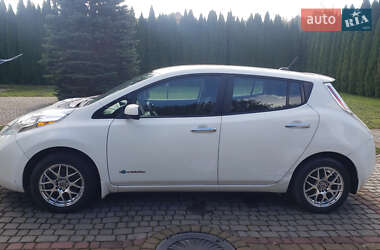 Хэтчбек Nissan Leaf 2014 в Львове