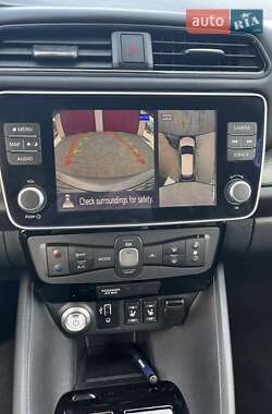 Хэтчбек Nissan Leaf 2020 в 