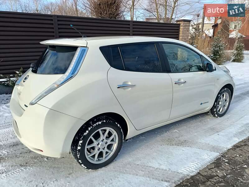 Хетчбек Nissan Leaf 2014 в Луцьку