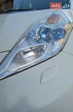 Хэтчбек Nissan Leaf 2017 в 