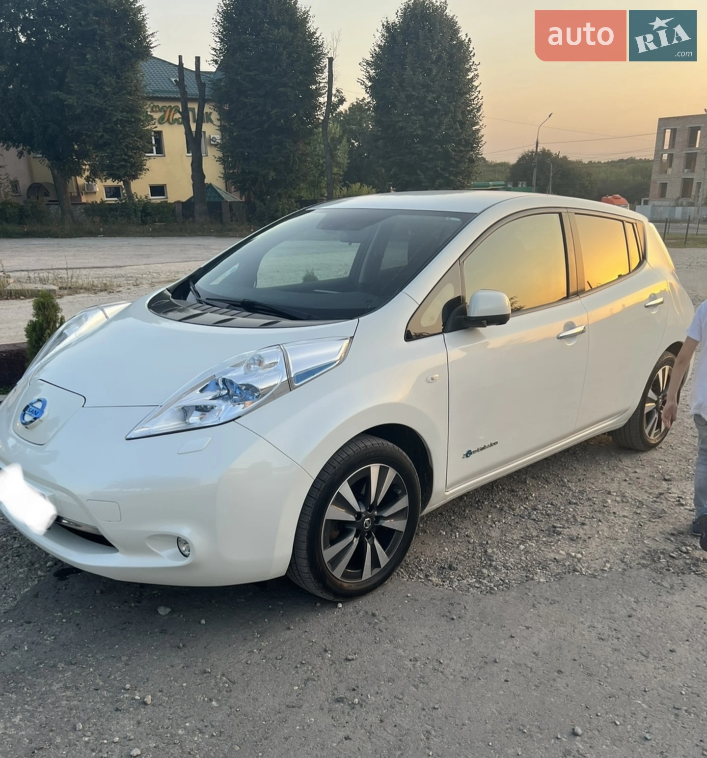 2017 Nissan Leaf - мініатюра 2
